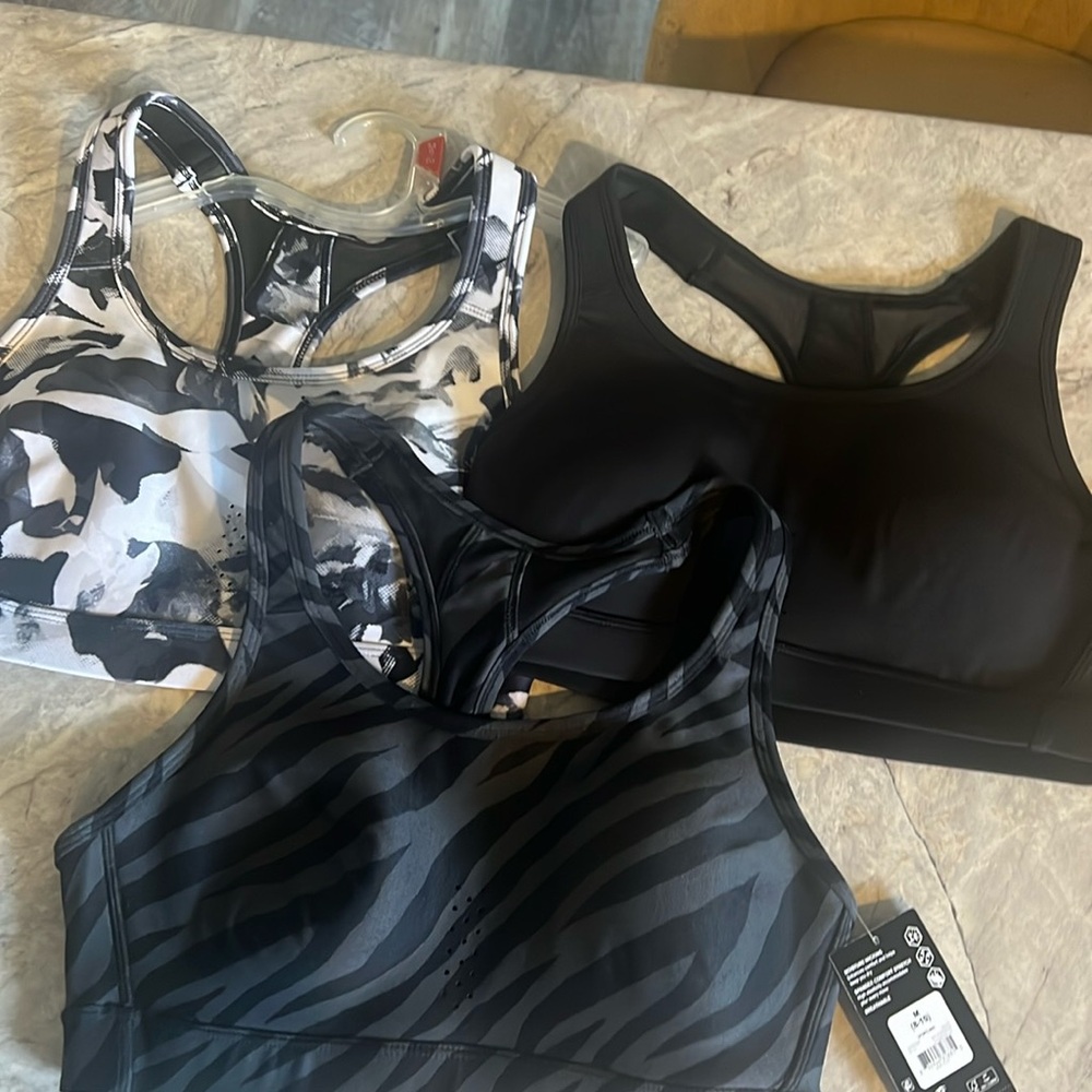 Sports bra